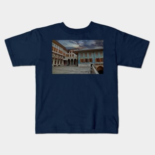 Turkey. Istanbul. Topkapi Palace. Harem. One of the courtyards. Kids T-Shirt